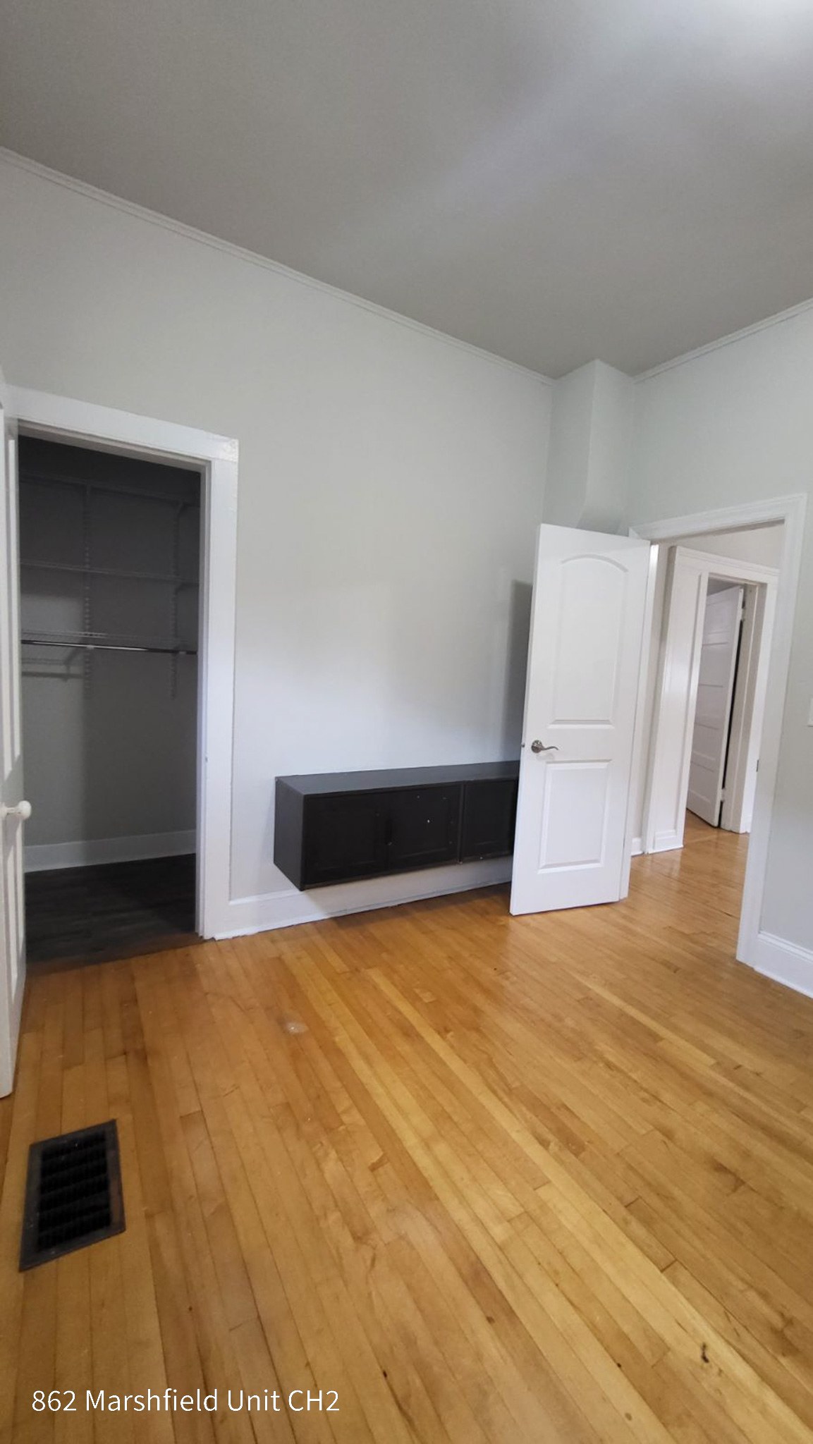 862 N. Marshfield Ave. 862 N. Marshfield Ave., Chicago, IL 60622